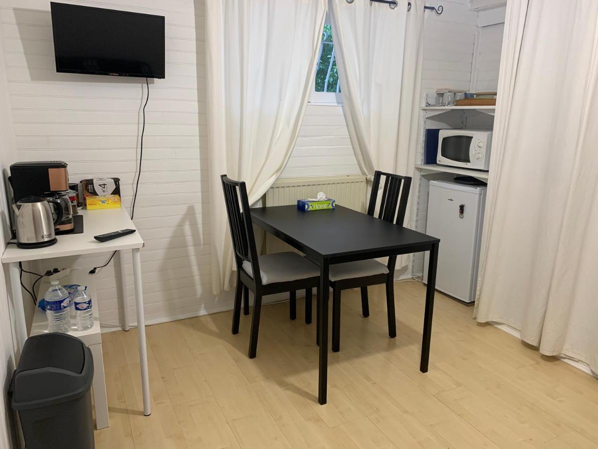 Le Clapot- Les Iris Appartement Saint-Etienne  Buitenkant foto